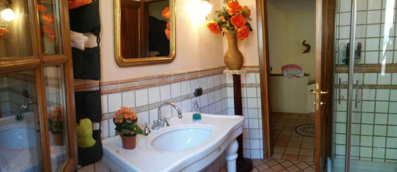 Room In Villa - Room In The Hills With Garden And Sea View San Salvatore  Dış mekan fotoğraf